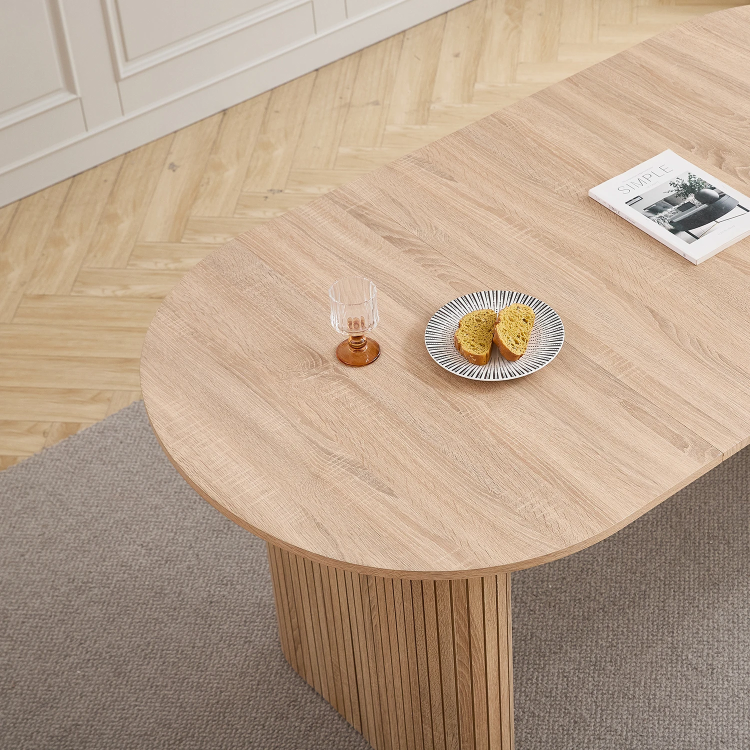 EGOONM Moderner Esstisch Ovaler Gerillter Säulenfuß Küchentisch 6-8 Sitzer Holz-Esstisch für Esszimmer – Detail 3