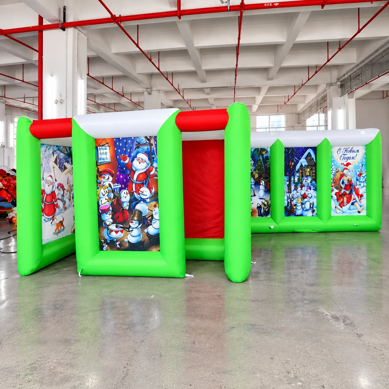 New Design 6x6m 20x20FT Christmas Inflatable Maze Open Top Santa Inflatable Labyrinth Maze Game with Blower for Outdoor Events