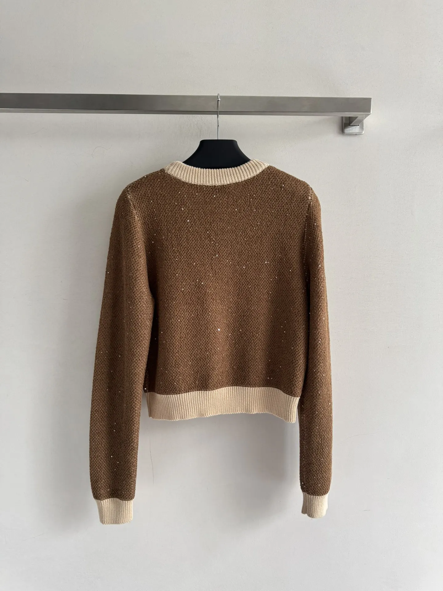 

2025 New and Autumn Button-down Patchwork Knitted Long-sleeved Shirt Lapel for Casual and Versatile