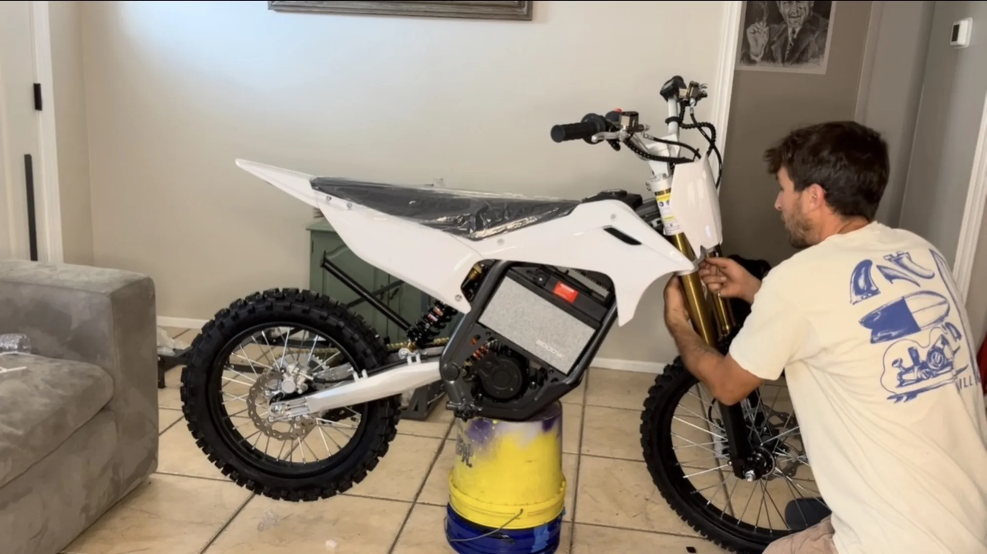 EXPECTED KOOZ HP131E-L 72V 8000W Electric Dirt Bike Motorcycle for Adults, 35AH Lithium Battery