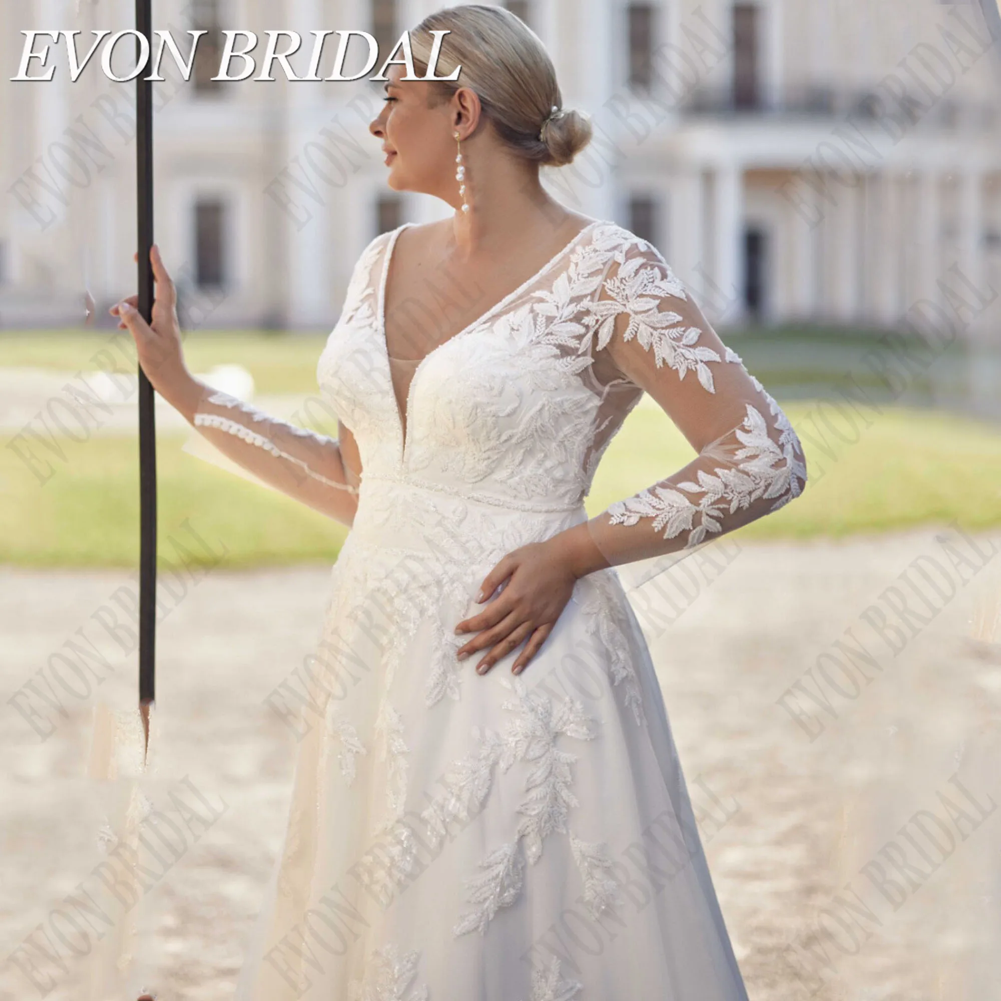 EVON-vestido De Novia De manga larga con cuello en V, traje elegante De tul, línea A, cola De barrido, hecho a medida, talla grandeEl cuello V de