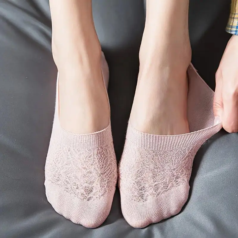 5 أزواج من الجوارب غير المرئية المصنوعة من الدانتيل بألوان مختلطة، شبكة مسامية ومريحة، مناسبة للارتداء اليومي غير الرسمي وإعطاء الهدايا