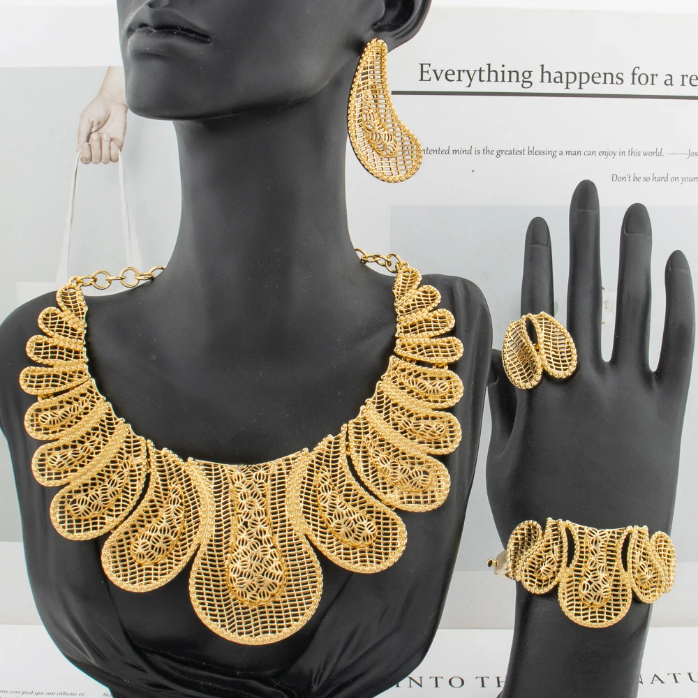 

The Latest Hot Sale Women Jewelry Set High Quality Gold Plated Jewelry Set Necklace Earrings Bangle Ring Nigeria Christmas Gift