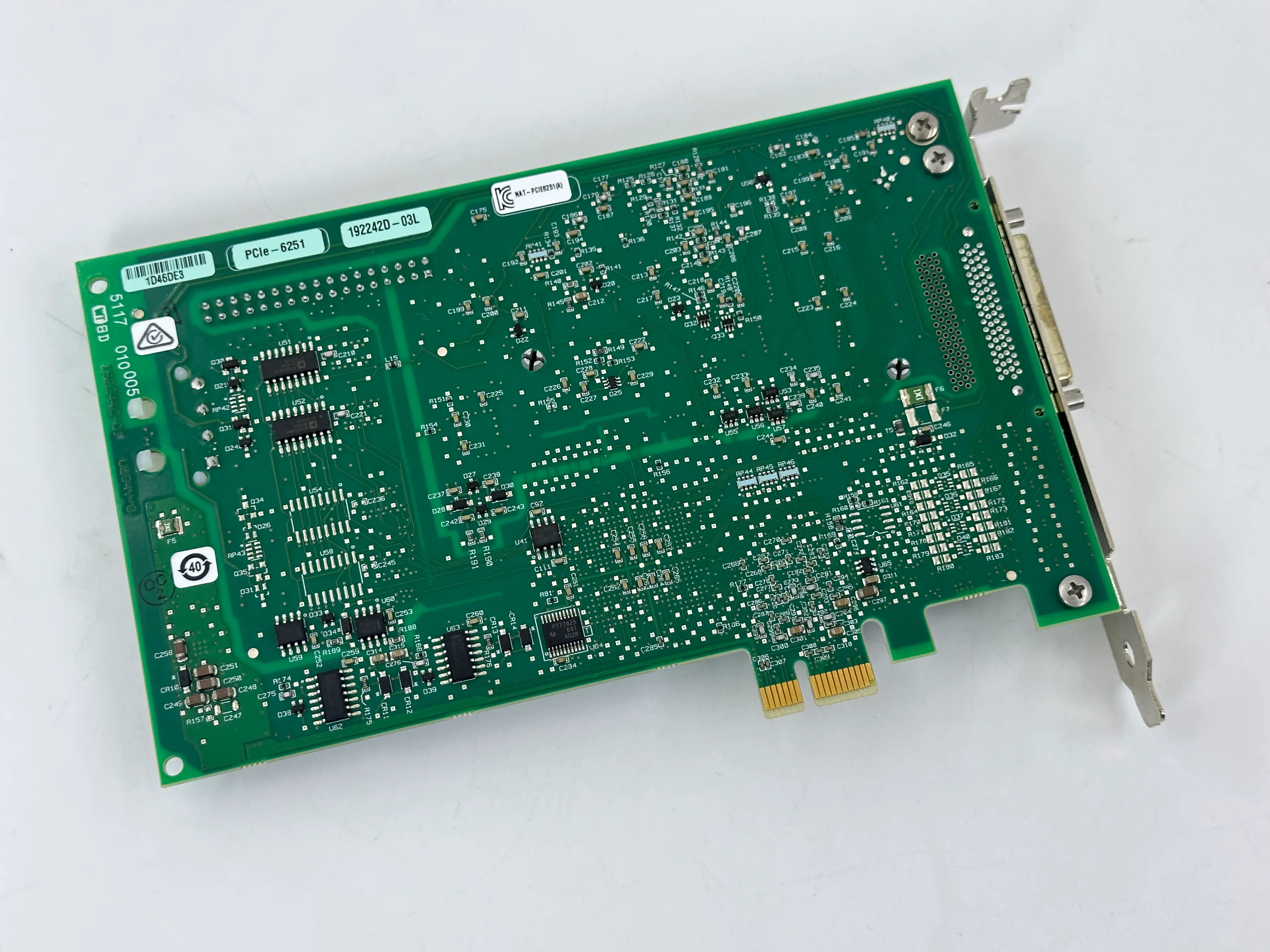 National Instruments PCIE-6251 data acquisition card