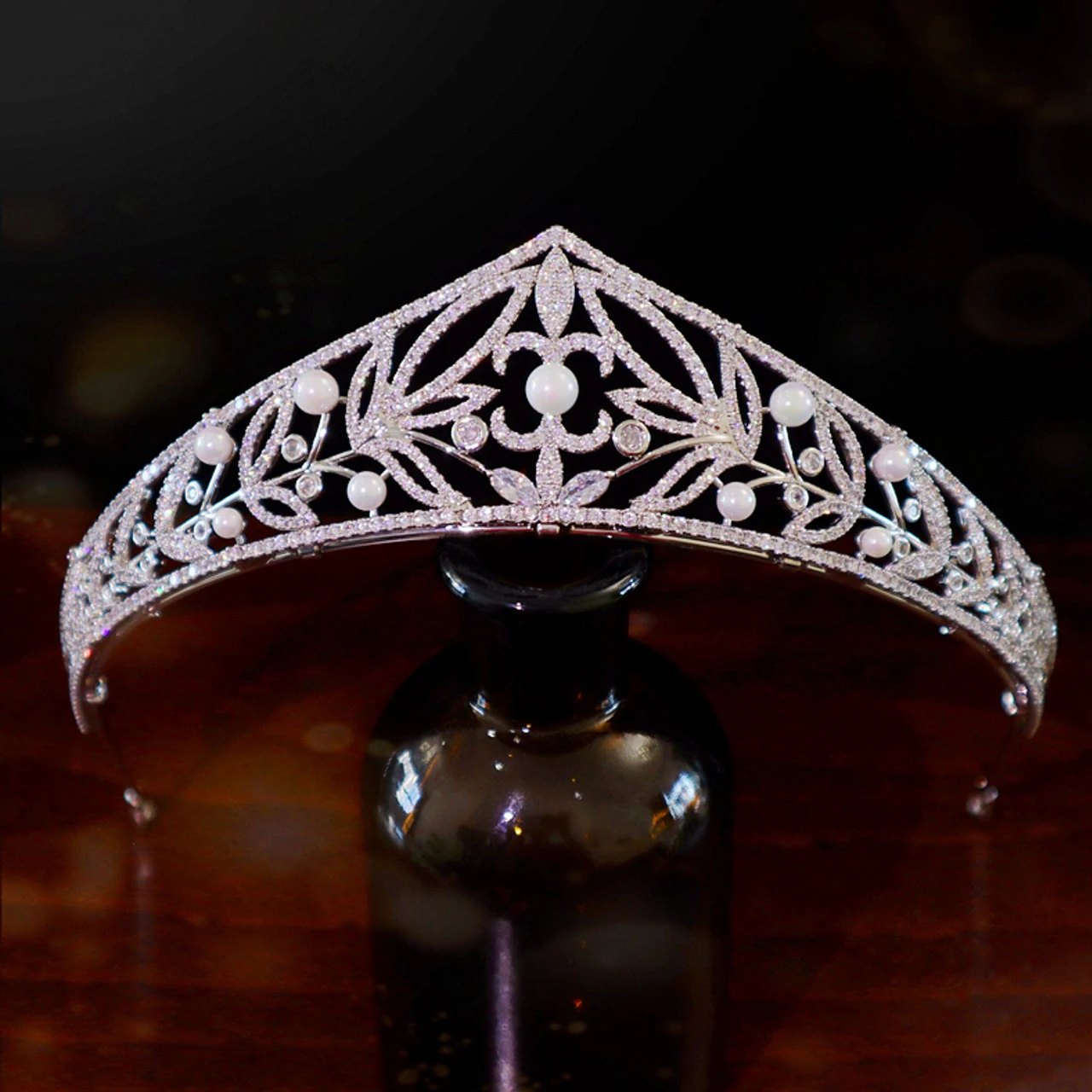 

Венец для волос с жемчугом и цирконами, свадебный аксессуар для макияжа и укладки волос, для студийной фотосъемки, вечерних и праздничных платьев, головной убор