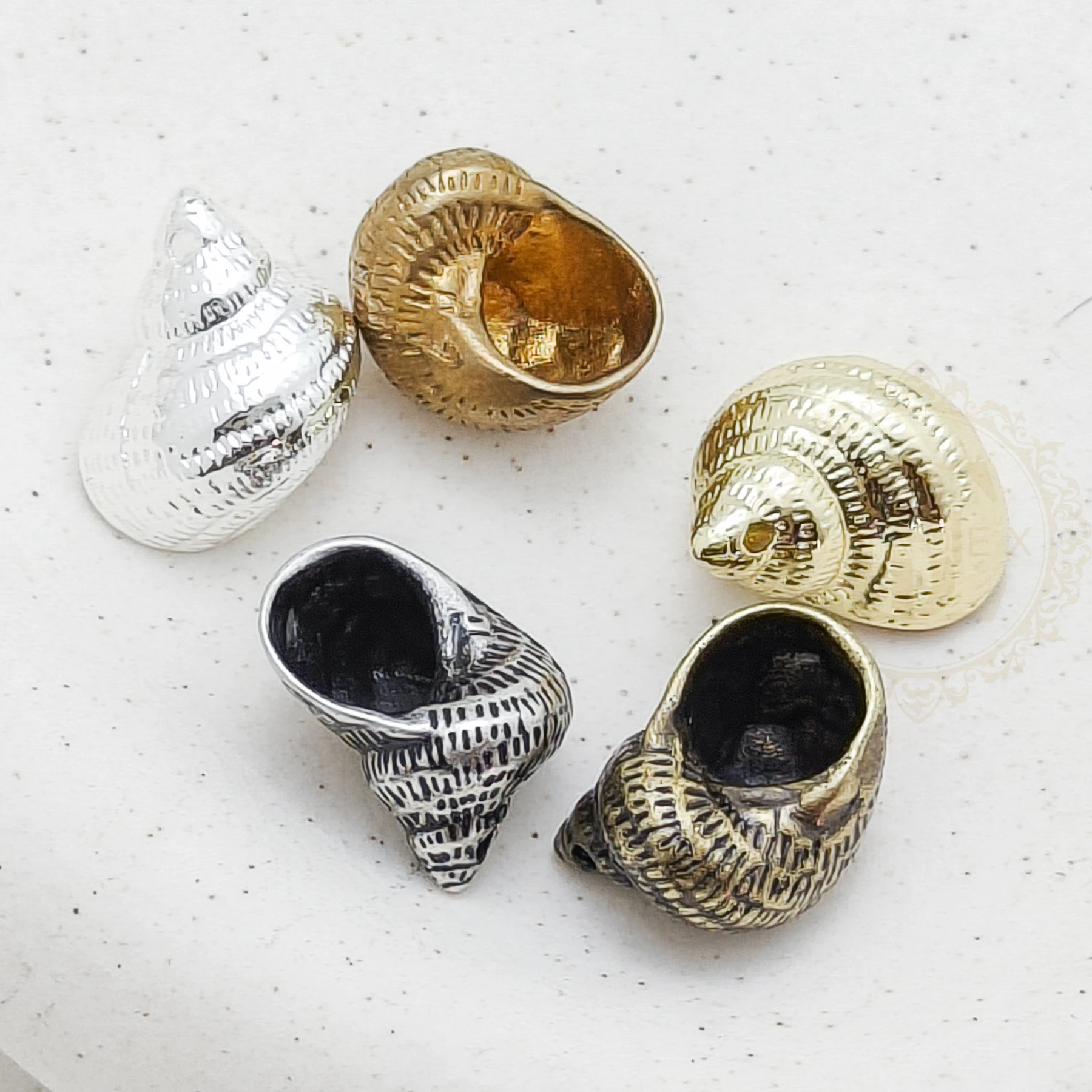 

DIY Supply-One Piece Premium Plated Casted Brass Charm - Snail 14x11.5mm (4924C-3)