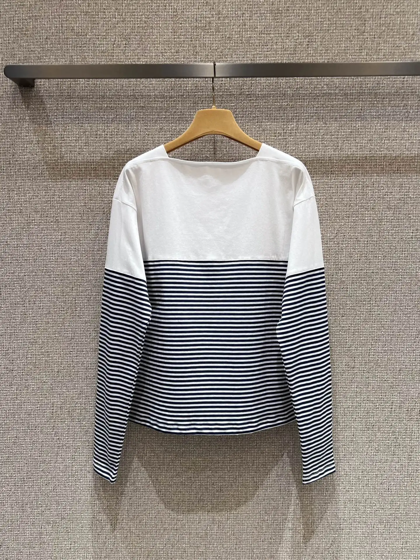 

2025 Spring and Summer New Women's Clothing Casual Slim College Style Colorblock Striped T-shirt Long Sleeve Striped Cotton Tee