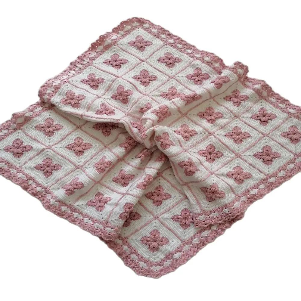 New Born Stroller Blanket Design Handmade Flower Motif Stylish Handy Girl Dolls Pink White Soft 2023 Fashion Mini Size