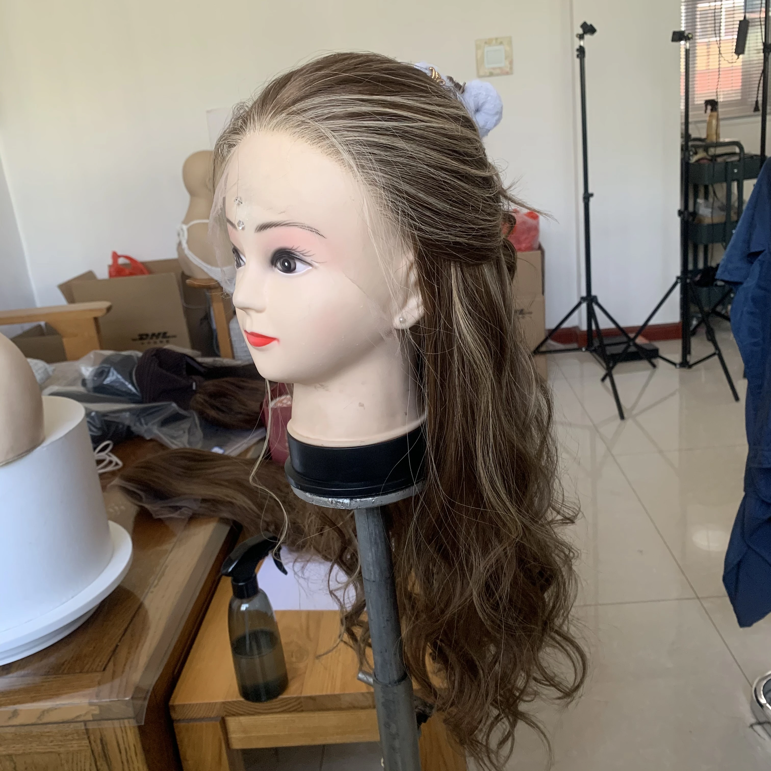 Lebeauty hair Lace pony Wig With Highlights Around Face European virgin Hair Highlights Color Jewish Wigs Kosher Wigs Wave Hair