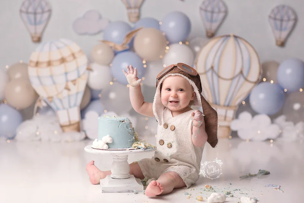 雲の形をした子供の誕生日の背景,青と白の雲,流行の空気の星,新生児の写真の背景