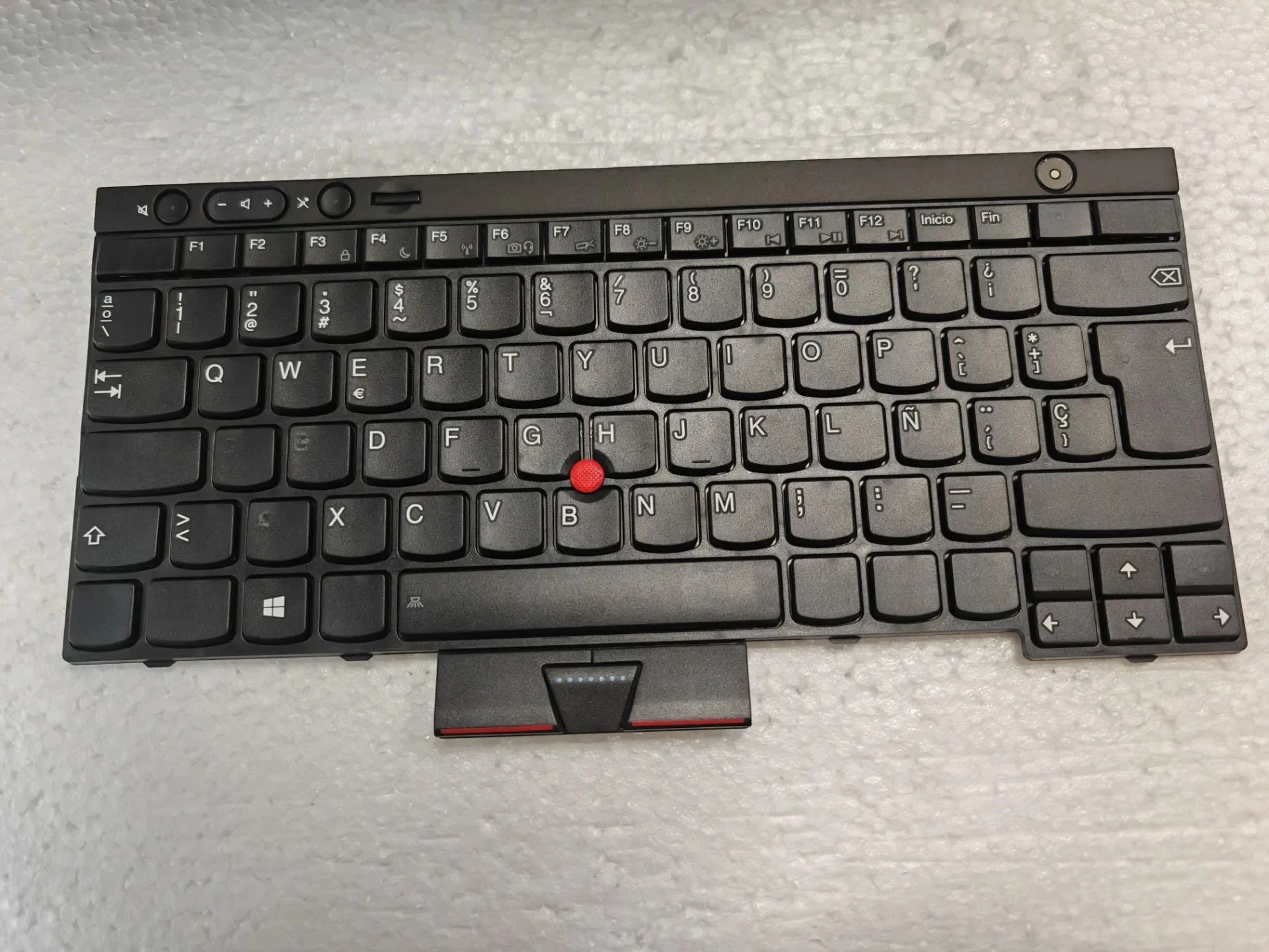 Hiszpańska klawiatura dla Lenovo ThinkPad T430 T430i T430S L430 X230 X230i X230T T530 T530I W530 L530 bez podświetlenia — zdjęcie produktu 3