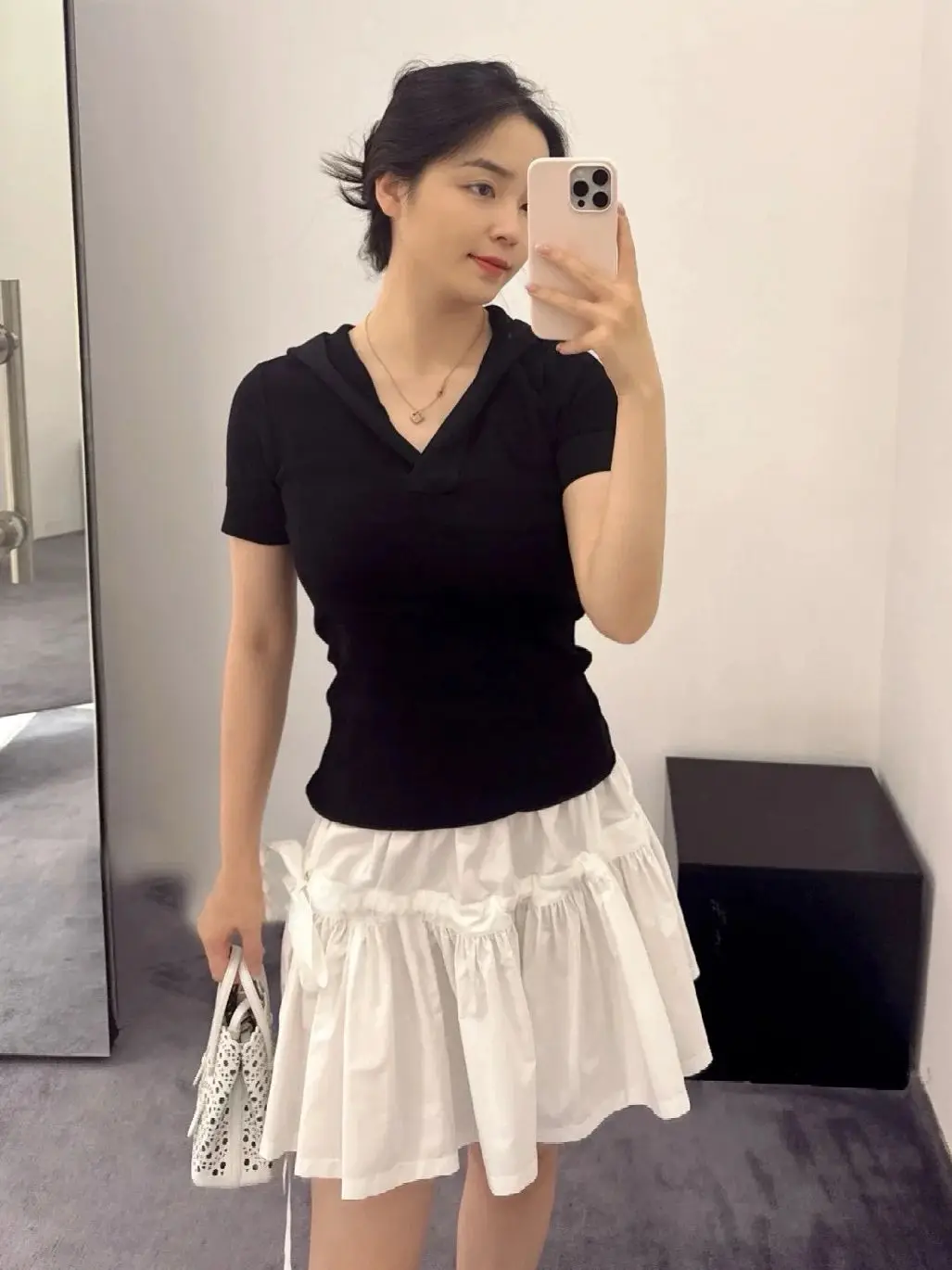 Summer casual women's short sleeved hooded blouse