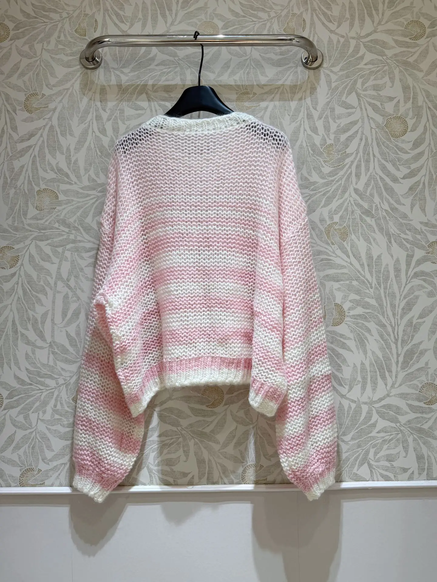 

Новинка 2025 года, свитер, пальто, пуловер из мохера в полоску, с длинными рукавами и круглым вырезом, универсальный, для похудения, обтягивающий фигуру, зима-осень