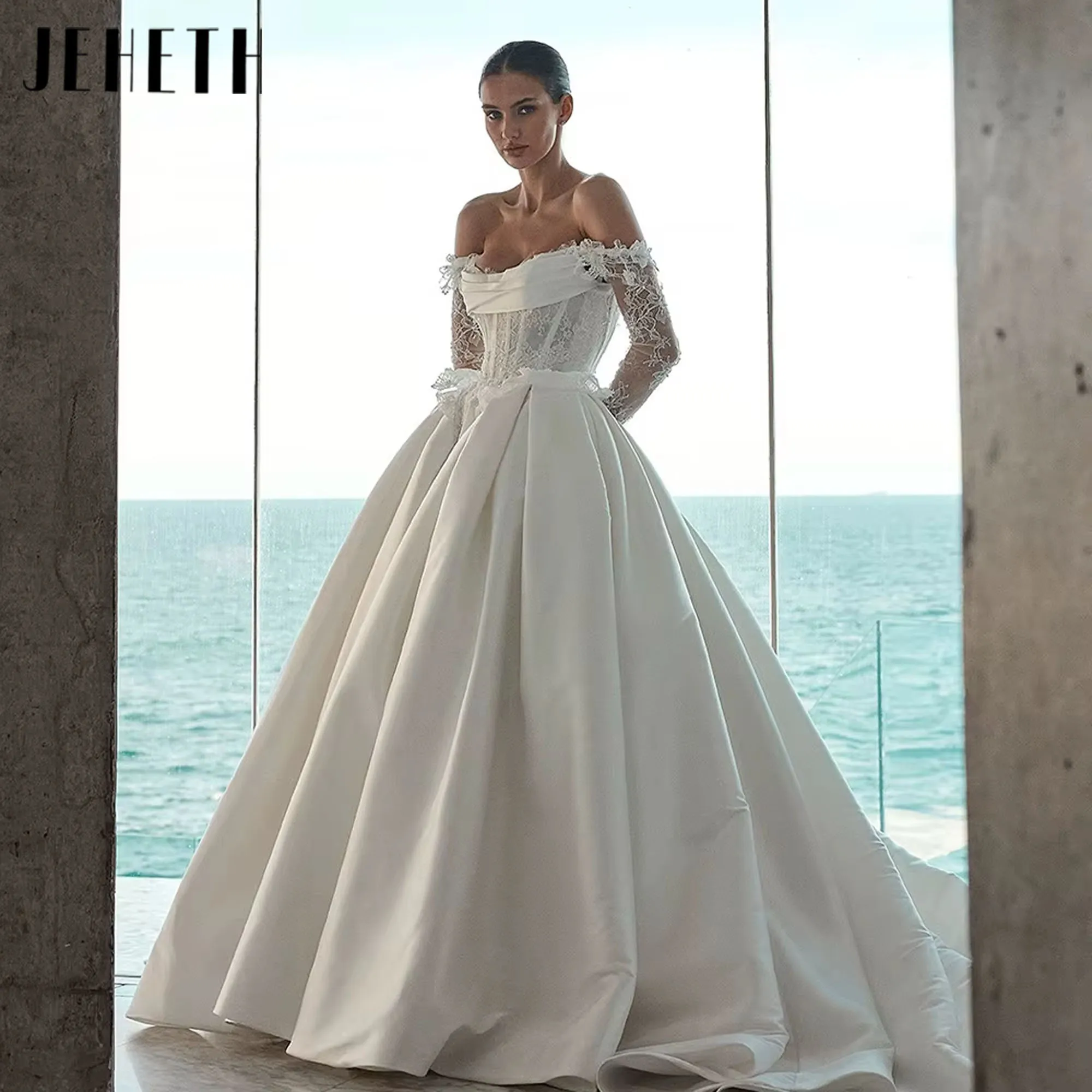 

JEHETH Luxurious Off The Shoulder Long Sleeves Sweetheart Wedding Dresses Chic Pleat Sweep Train Ball Grown Customized