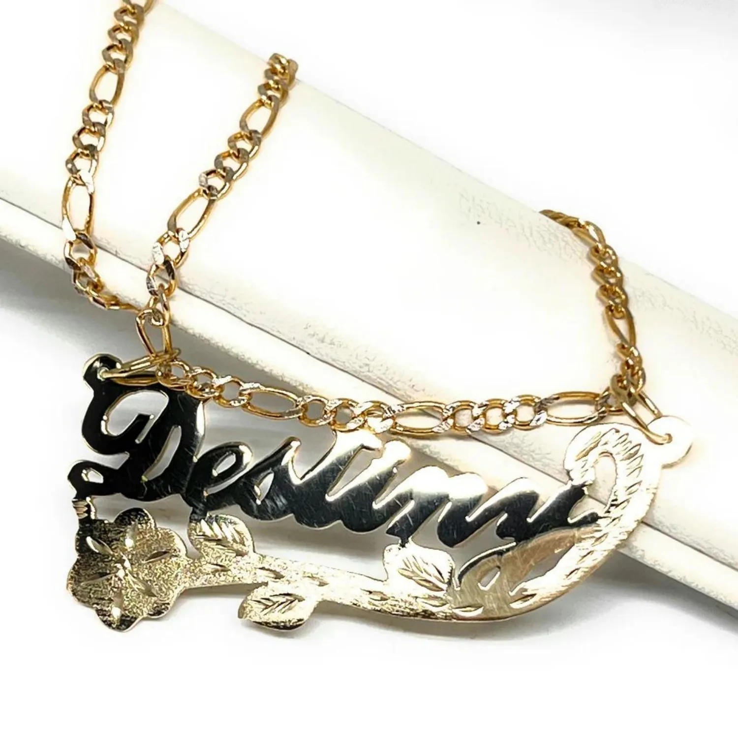 

Custom 18k Gold Plated CURSIVE ROSE & STEM Nameplate Pendant Personalized Flowers Deep Carved Stainless Steel Necklace for Her