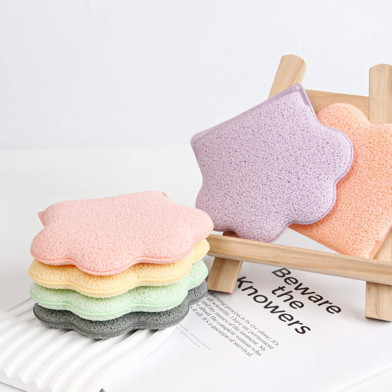 1 Pieces Cat Paw Face Wash Can Be used As A Cleansing Sponge For Makeup Removal And Exfoliation