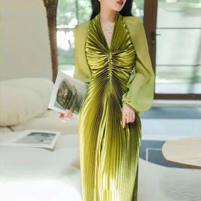 Elegant Pleated Long Green Dress Women Vintage Mesh Puff Sleeve V-neck Vestido High Fashion Chic Party Luxury Dresses