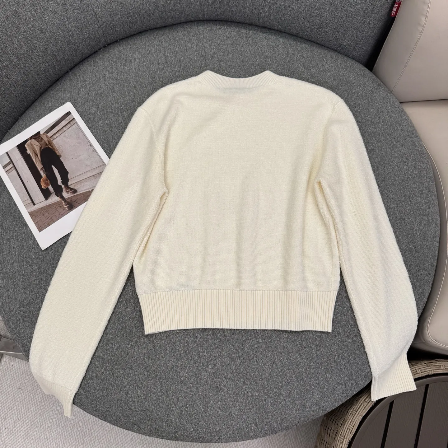 

2025 Autumn And Winter Fashion Women'S Sweater For Woman Minimalist And Lively Embroidered Wool Sweater