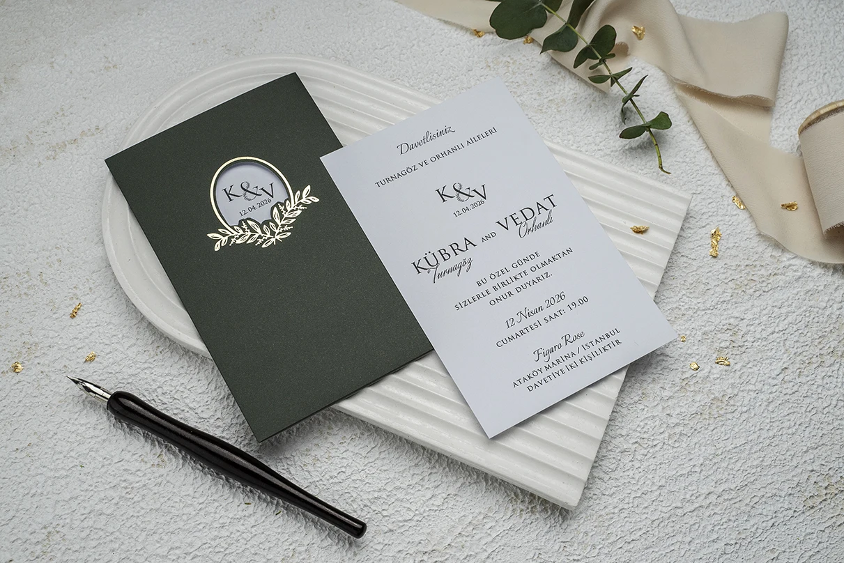 

Customized Wedding Invitation with Real Foil,Elegant Wedding Invitation with Envelope, Unique Invitations, Low Quantity Options