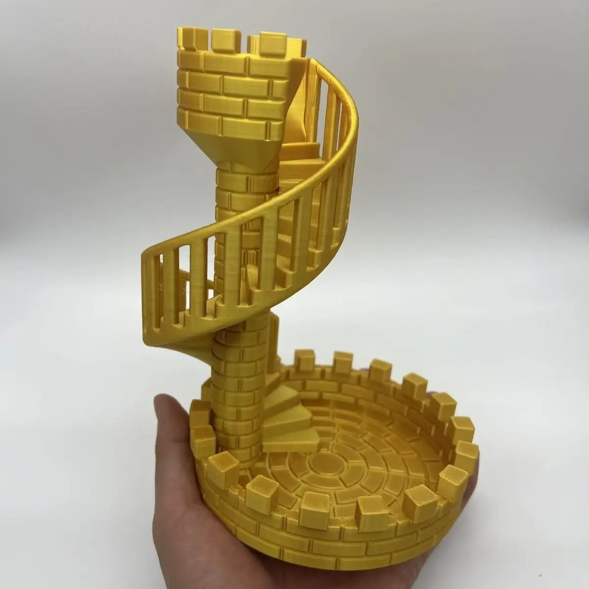 

Spiral Dice Tower Castle Dice Tower for throwing Resin & Acrylic Dice about 2cm Dice 3D Printed Resin Dice Holder DND Game prop