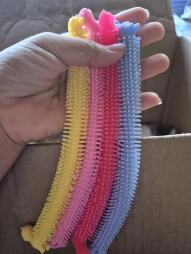 5-40Pcs Stretchy String Toys,Alpaca Fidget Sensory Toy,Squeeze Pull Noodles for Boys,Girls,Adults,Party Favors Prizes,Calm Relax photo review