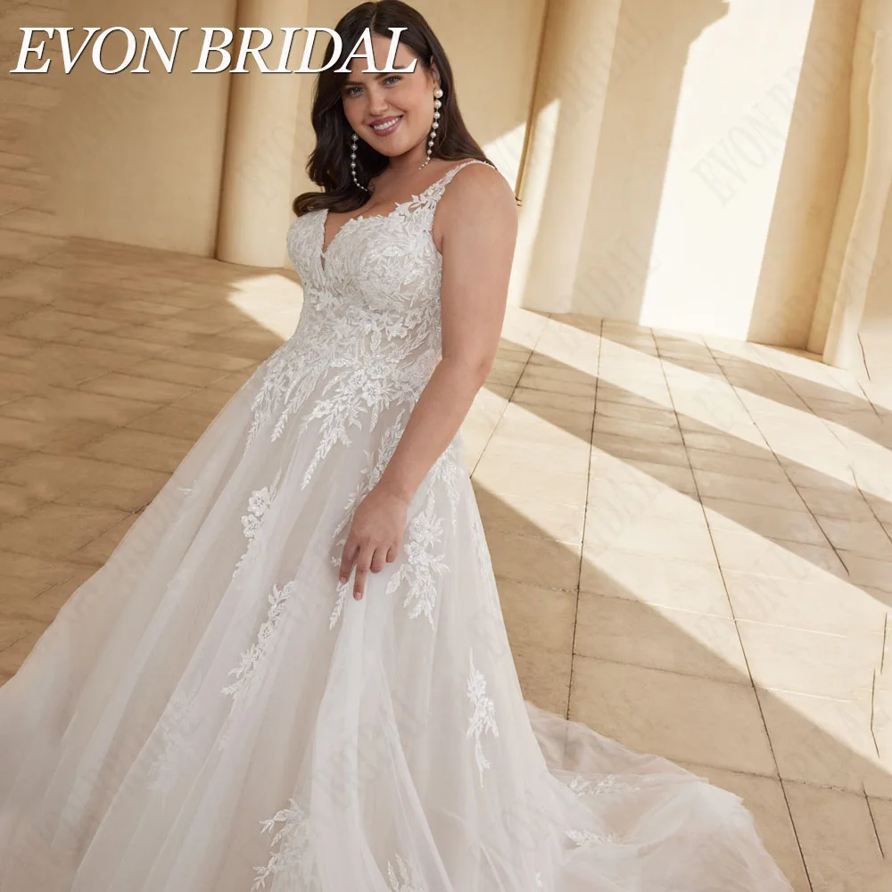 EVON BRIDAL Boho Ärmellos Brautkleid Plus Größe V-Ausschnitt Applikation A-Linie Tüll mit KnopEvon Braut Boho ärmelloses Brautkleid plus Größe V-Ausschnitt Applikation A-Linie Tüll mit Knopf Sweep Zug 2024 Brautkleider