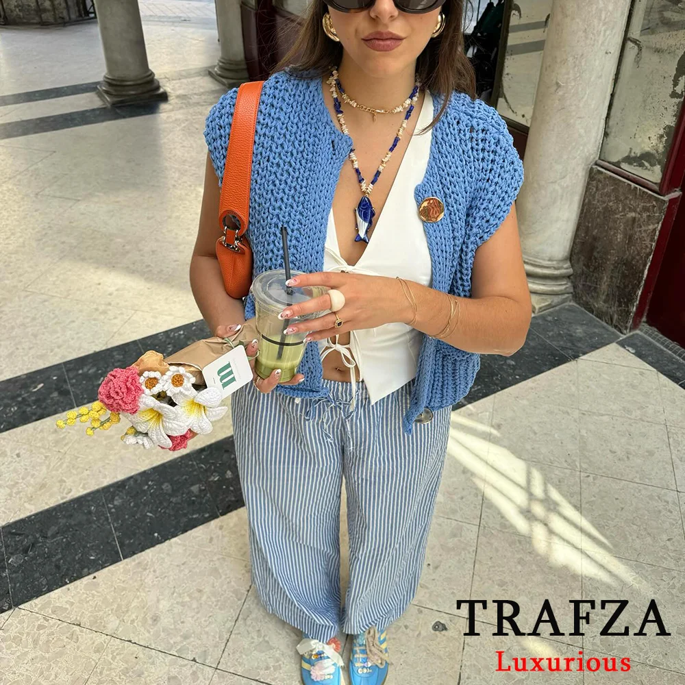 TRAFZA Casual Knitted Women Vest Sweaters Single Buttons Pockets Waistcoats Fashion 2024 Autumn Streetwear Sleeveless Cardigans