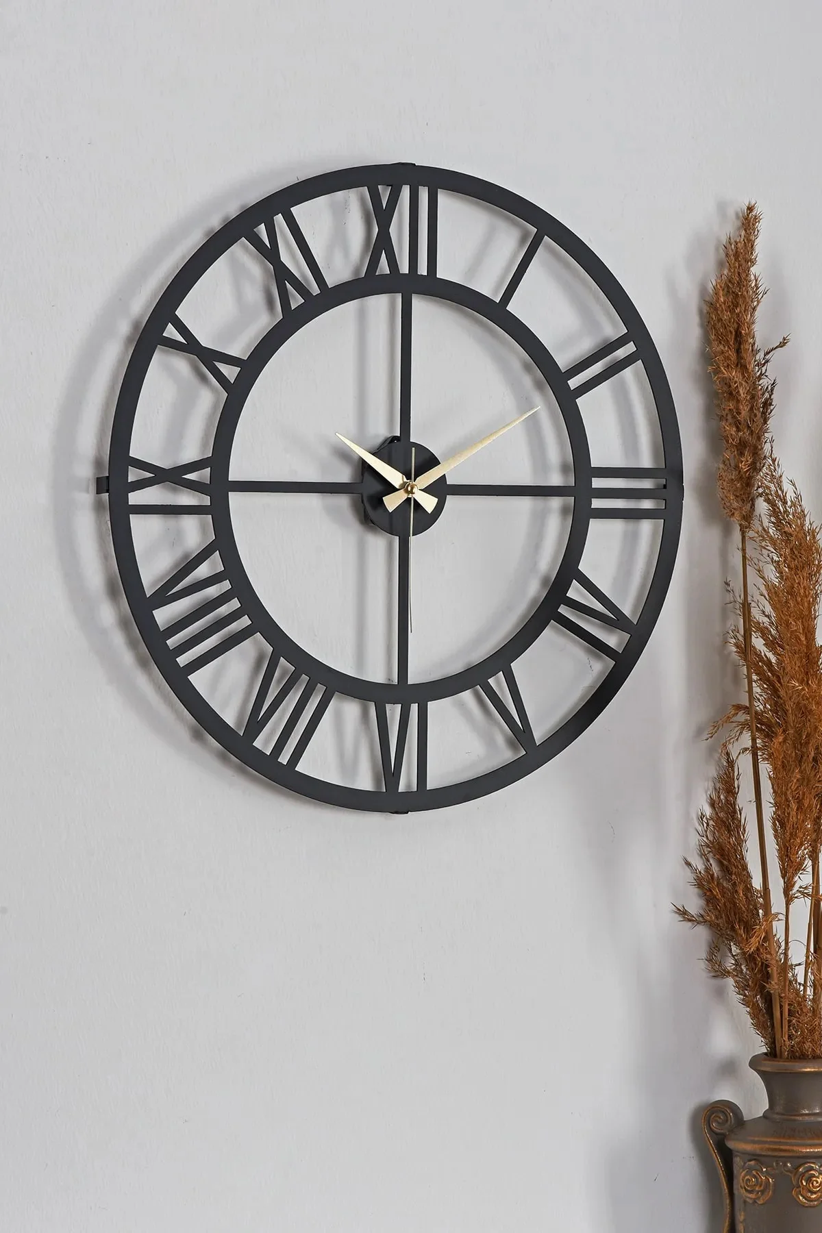 Metal and Wood Black Wall Clock with Roman Numeral 40-50cm Decorative Art Home Living Room Decor