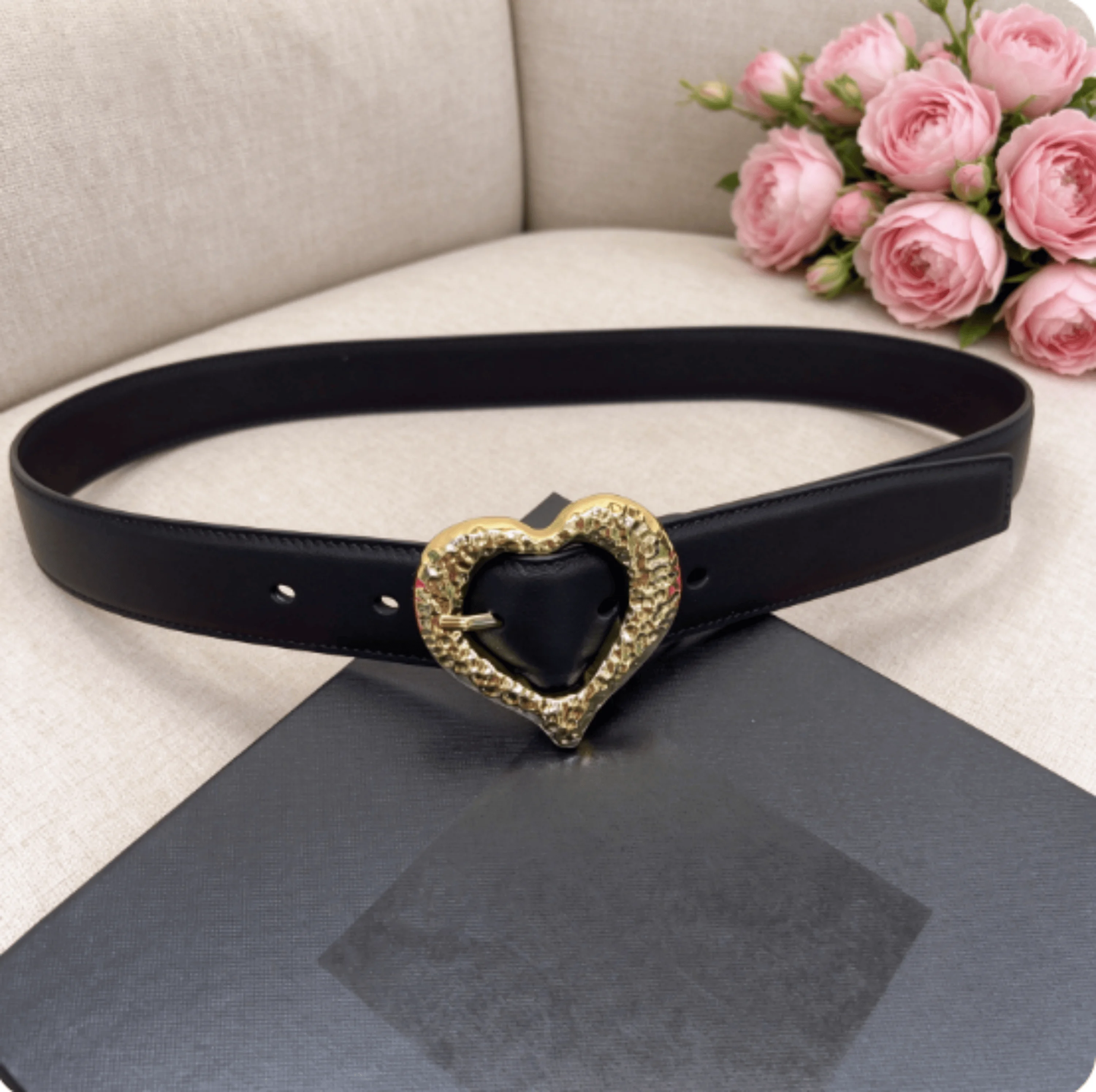 2026 Women Belt New Fashion Romantic Simple Small Retro Real Leather Carved Classic Ladies Belt 3cm