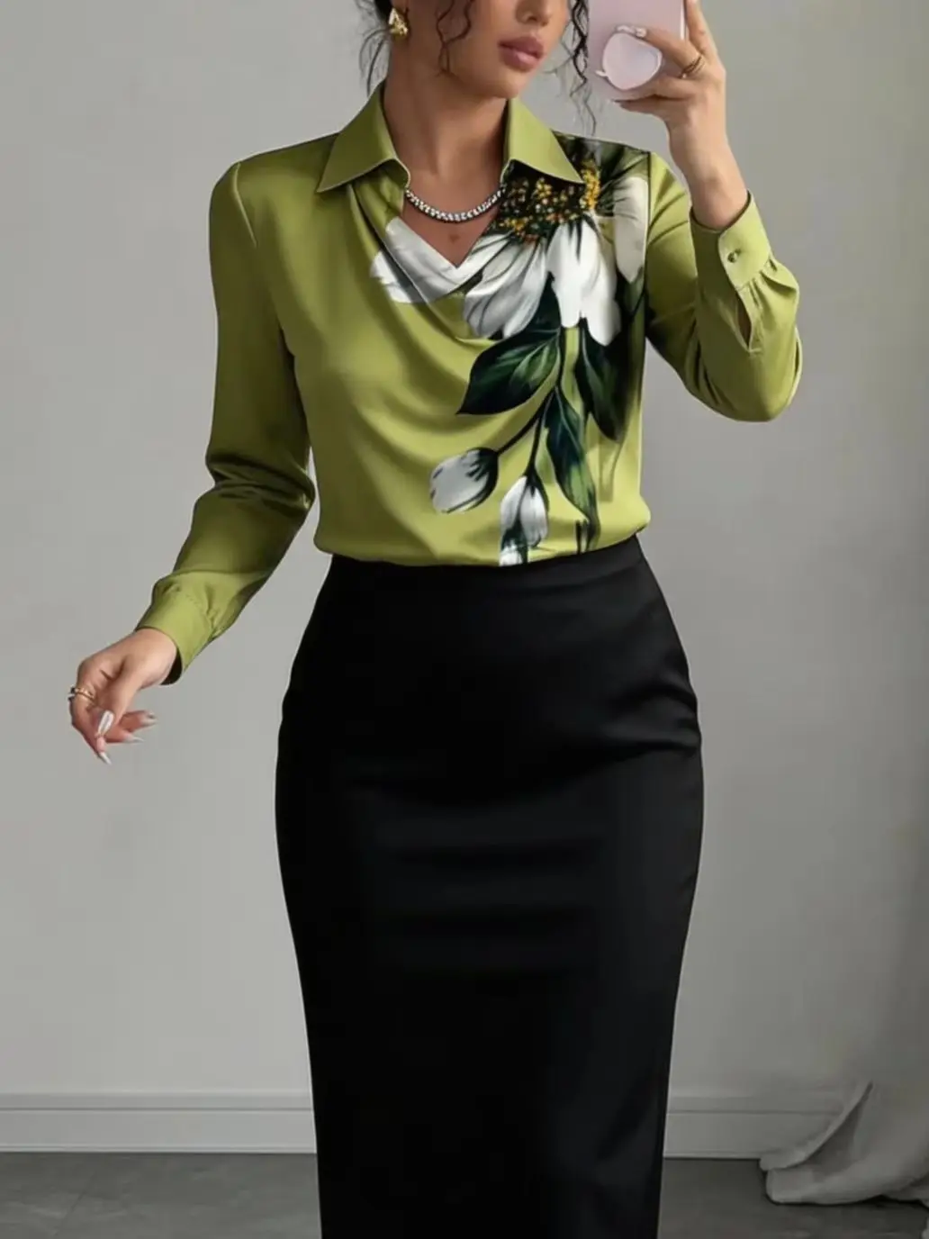 

Green collared printed long sleeve top,Light green V neck floral patterned long sleeve blouse