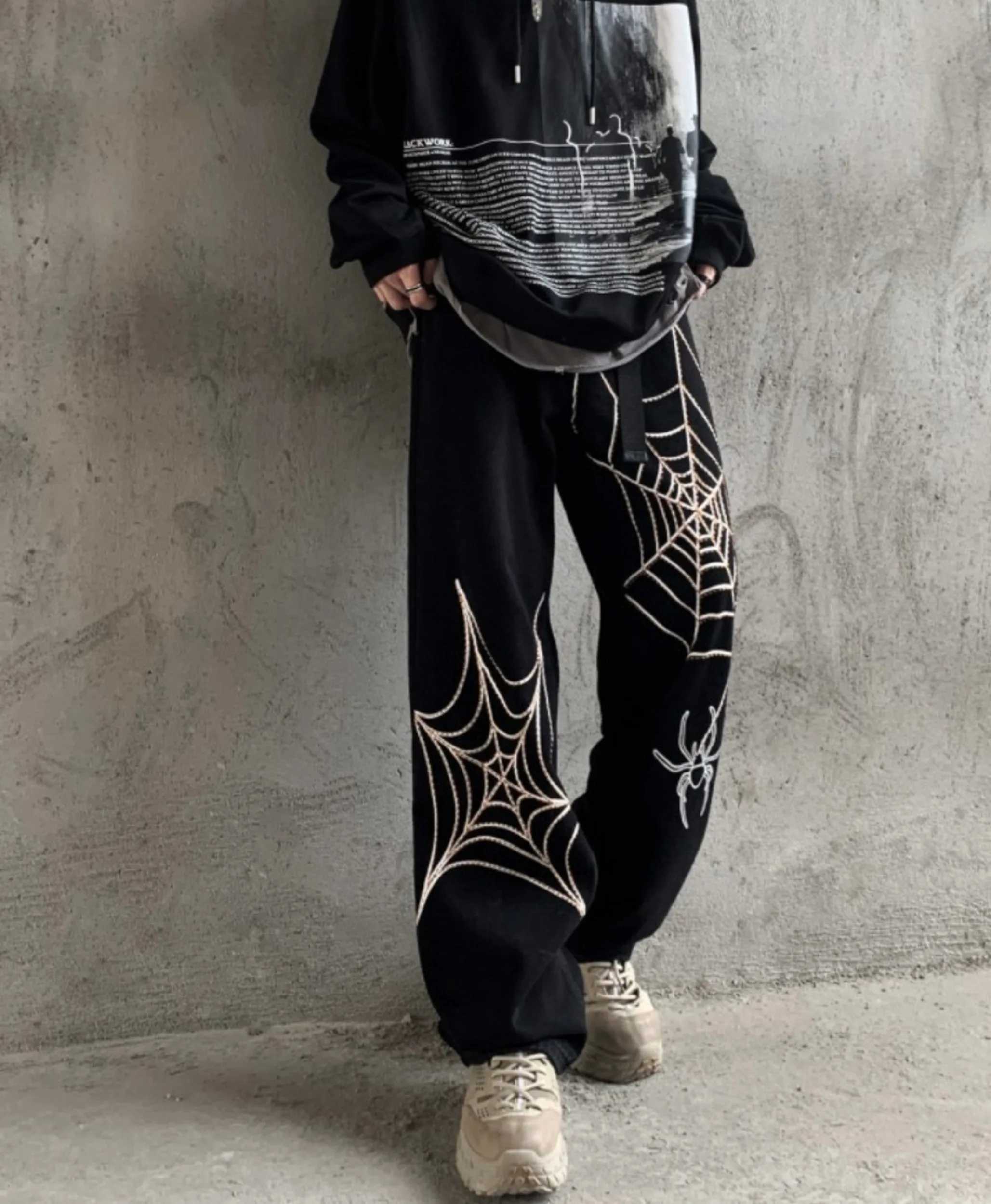 

Мужские расклешенные спортивные штаны Y2K — джоггеры с завязками и рисунком в виде капель | Американская уличная одежда Повседневные брюки с принтом «Паутина»