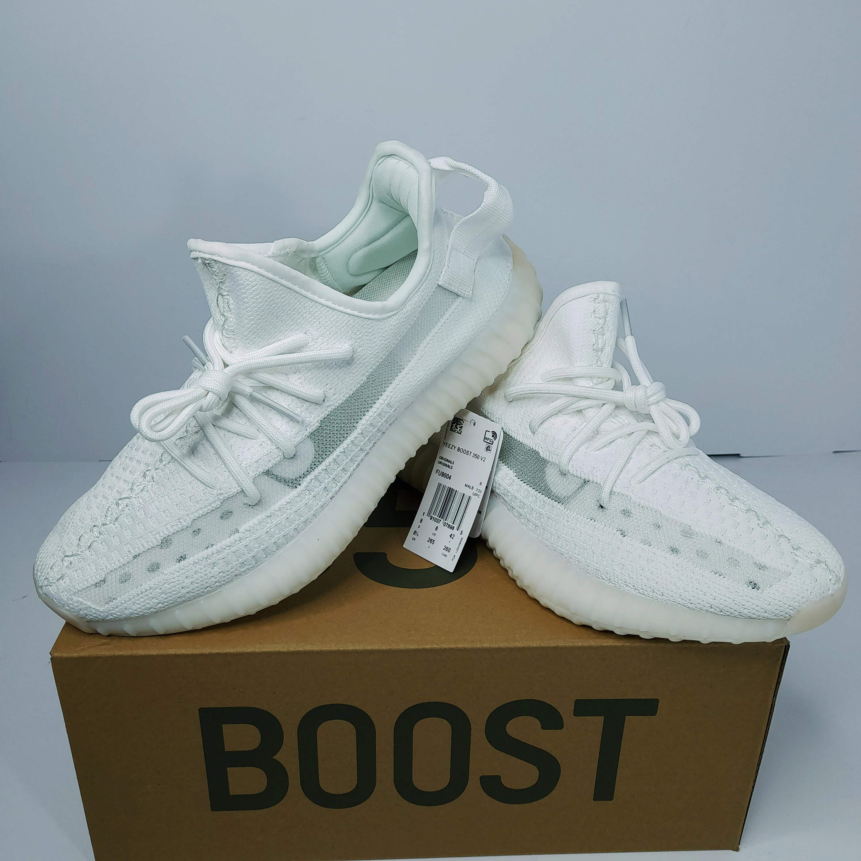 アディダスeasy boost350 Amazon.com | adidas Mens Yeezy Boost 350 V2 Zebra White/Black-Red