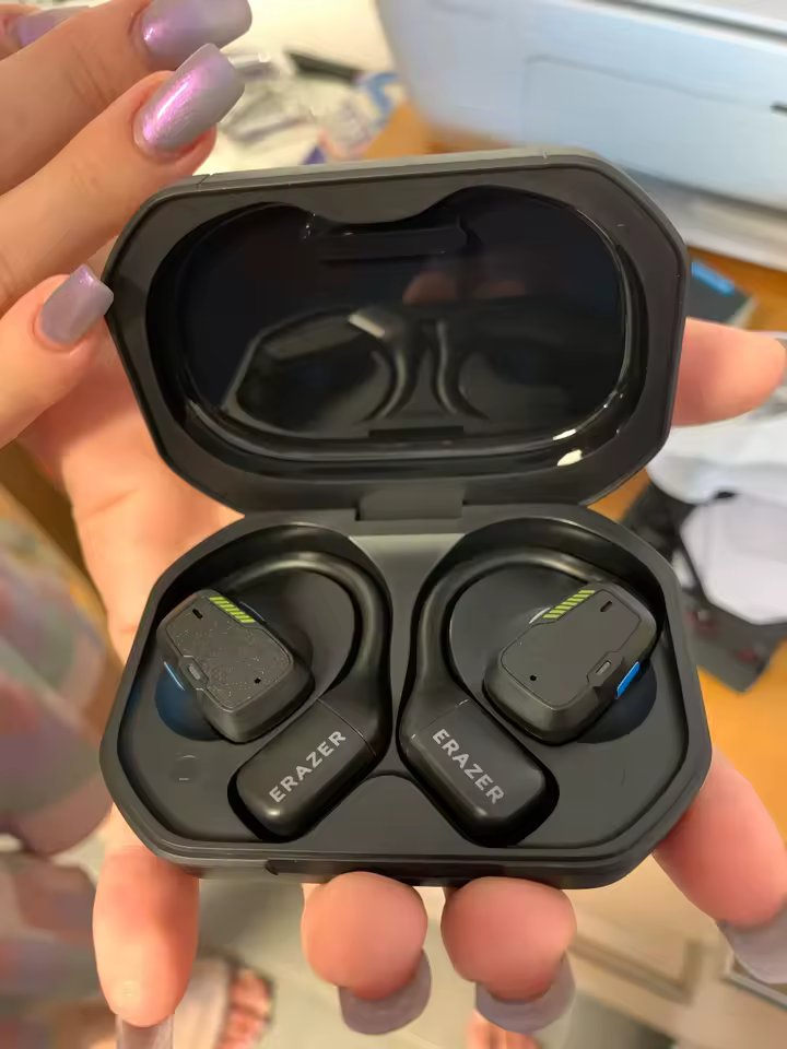 Auriculares traductores MundoLink con estuche
