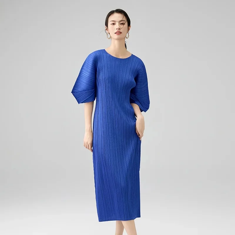 Miyake geplooide effen kleur jurk 2025, zomer nieuwe premium gevoel ronde hals losse mode comfortabele casual lange jurken - afbeelding 2