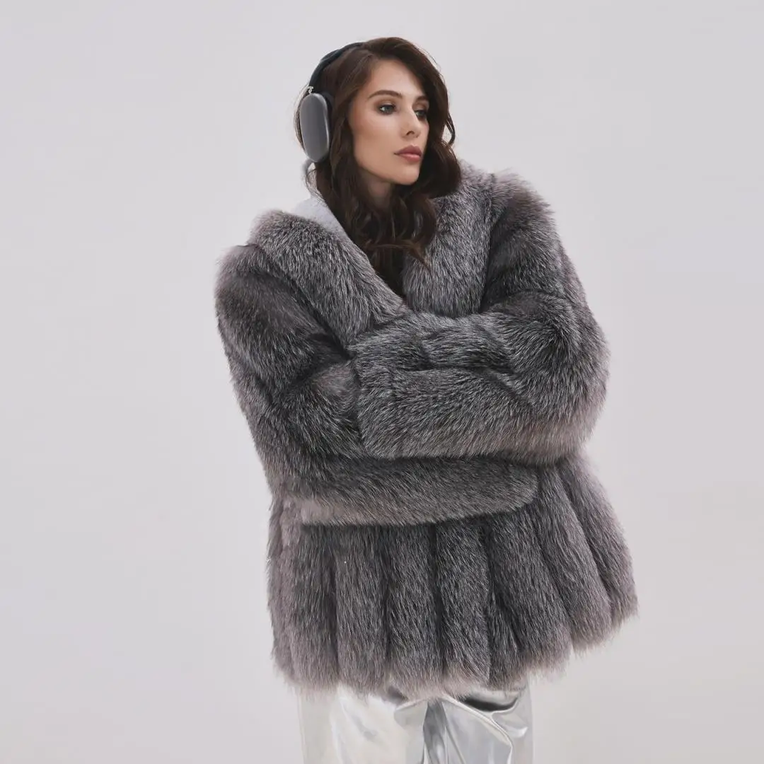 

Luxury Women Natural Fox Fur Coat with Lapel Collar Thick Warm Winter Fur Overcoats Woman Fashion Genuine Fox Fur Coat Outfit