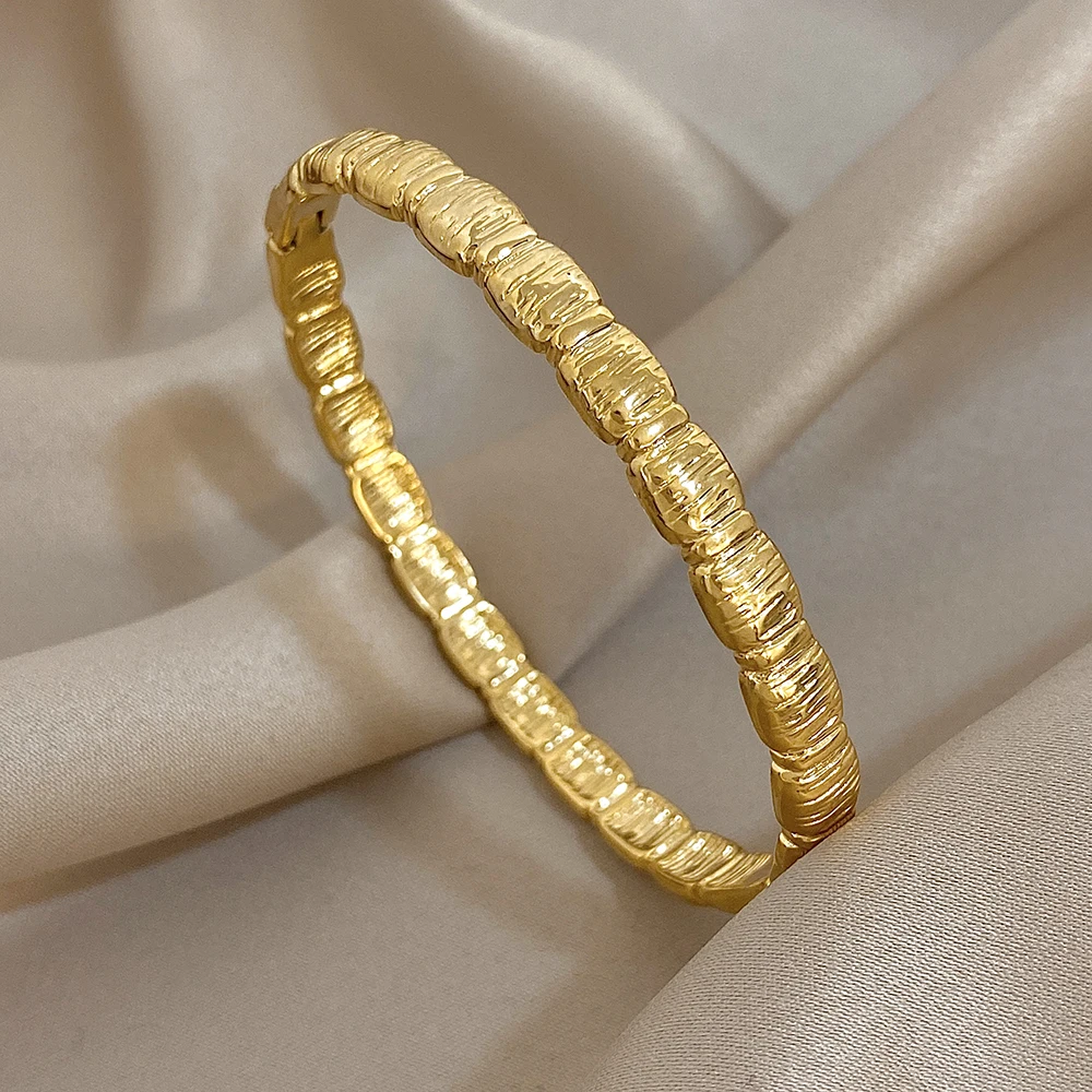 

Glossy Golden Stainless Steel Square Bangle Bracelet for Women New Waterproof Open Spring Bangle Wristband 2025 Fashion Jewelry