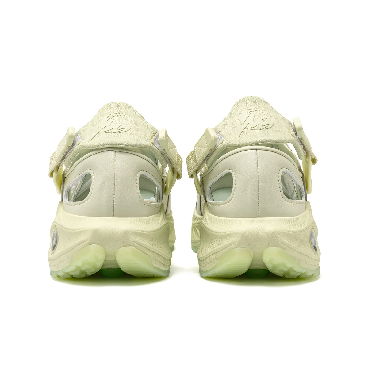 ONEMIX Summer Outdoor Water Shoes Thick Sole Non-slip Cushioned Casual Shoes Men Breathable Speed Interference Water Shoes