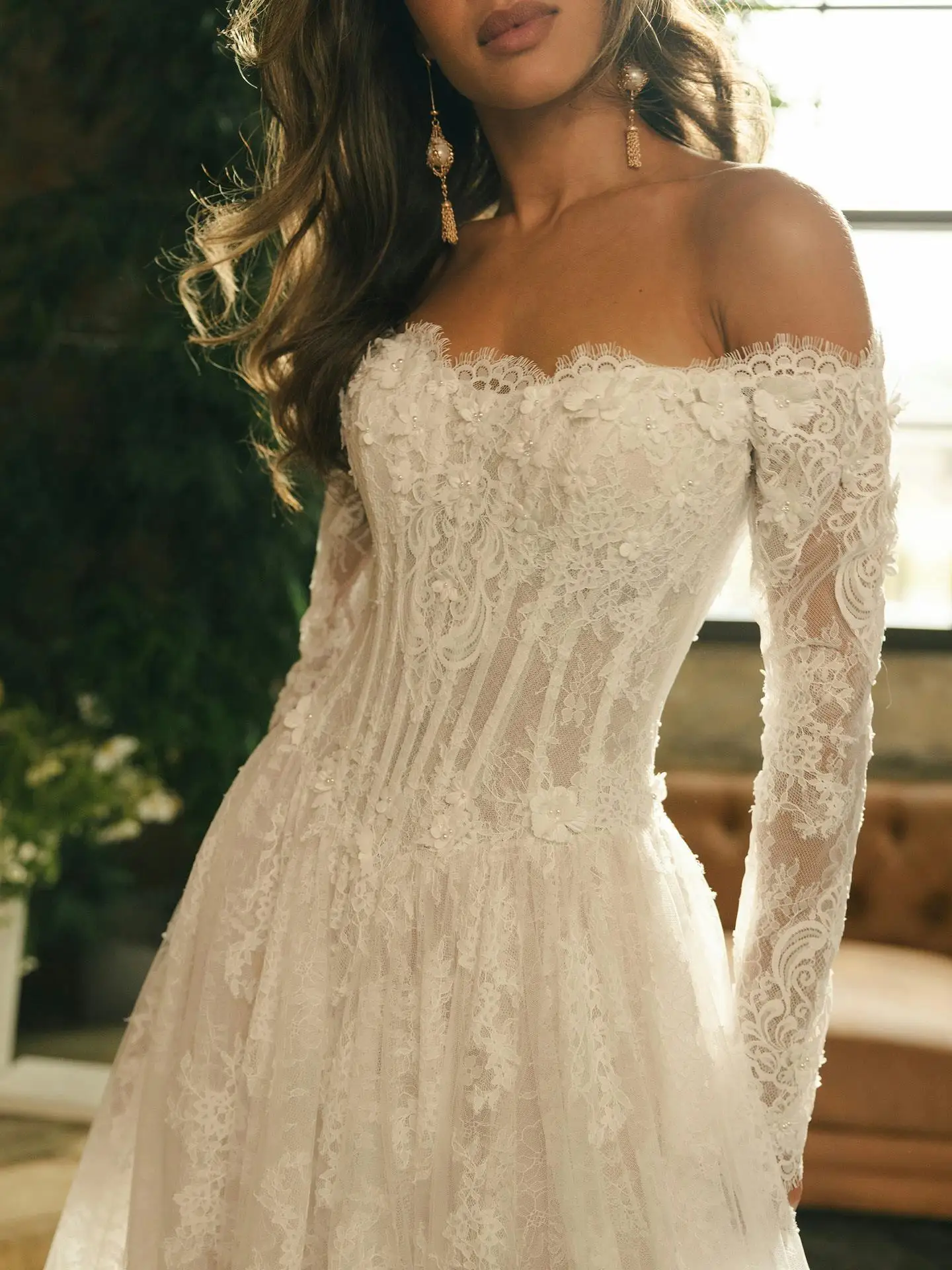Lakshmigown Brautkleider mit U-Boot-Ausschnitt und Spitze für Frauen, lange Ärmel, Spitzenapplikationen, Robe De Soiree De Mariage, maßgeschneidert. – Detail 11
