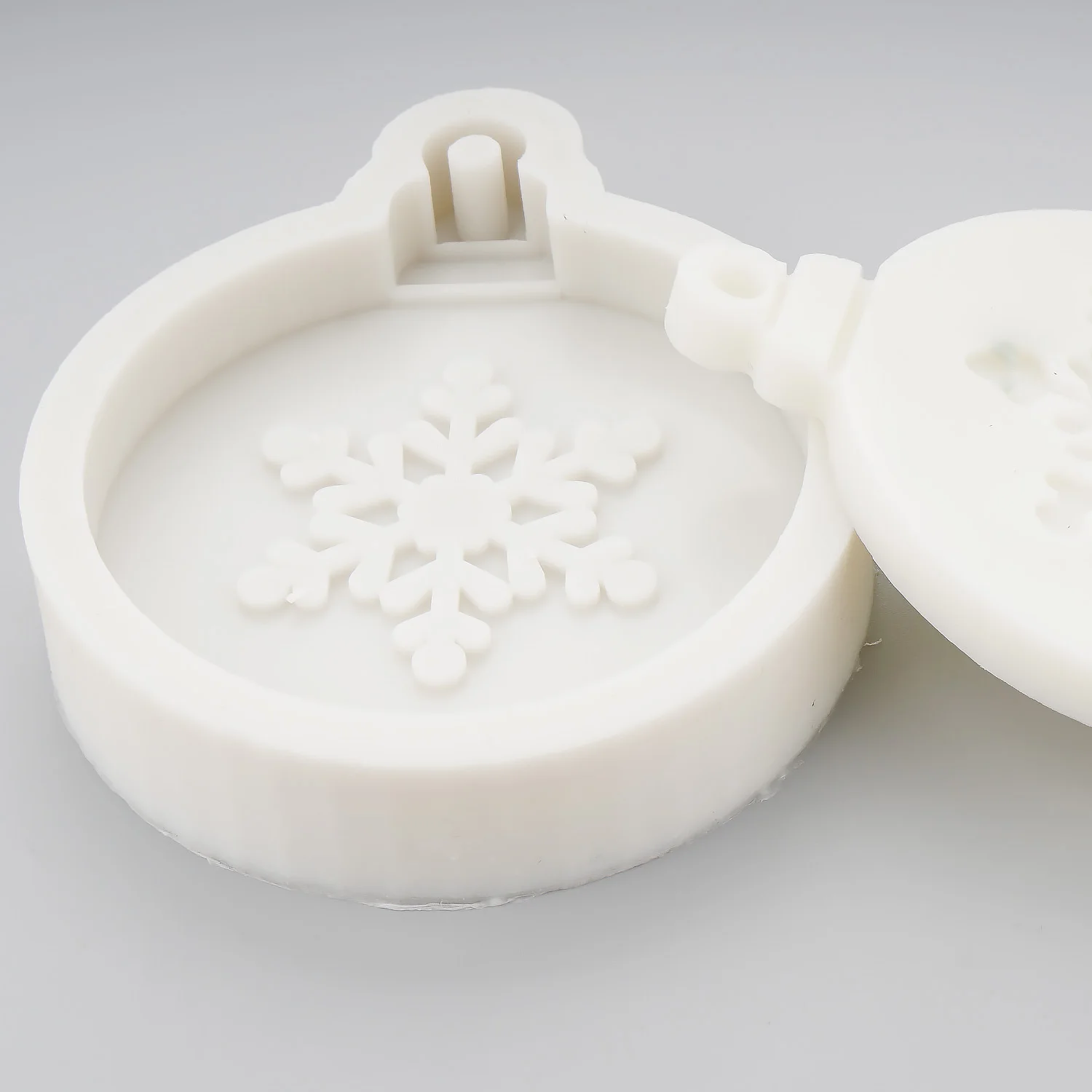 1 PCS Silicone Christmas Ornament Car Aroma Mold/ Plaster Mold/ DIY Christmas Gift/Fondant Cake Mold 10397253