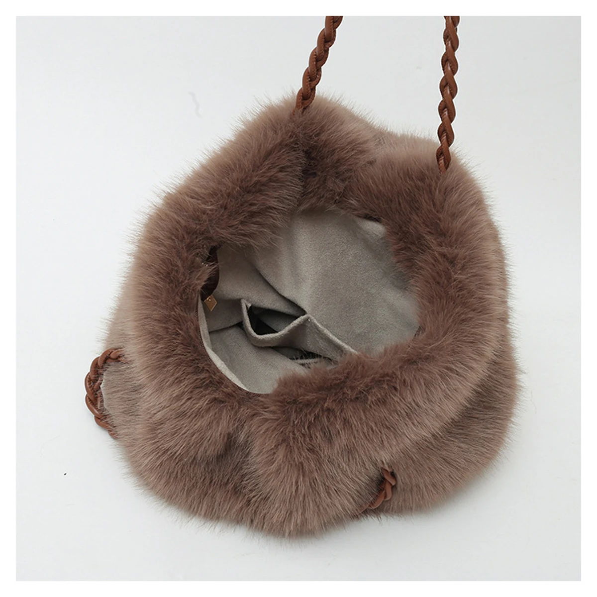 Modische Plüsch-Einkaufstasche für Damen mit großer Kapazität, hochwertige plissierte Fuchspelz-Schulter-Crossbody-Tasche, Pendlertasche mit Metallkette – Detail 7