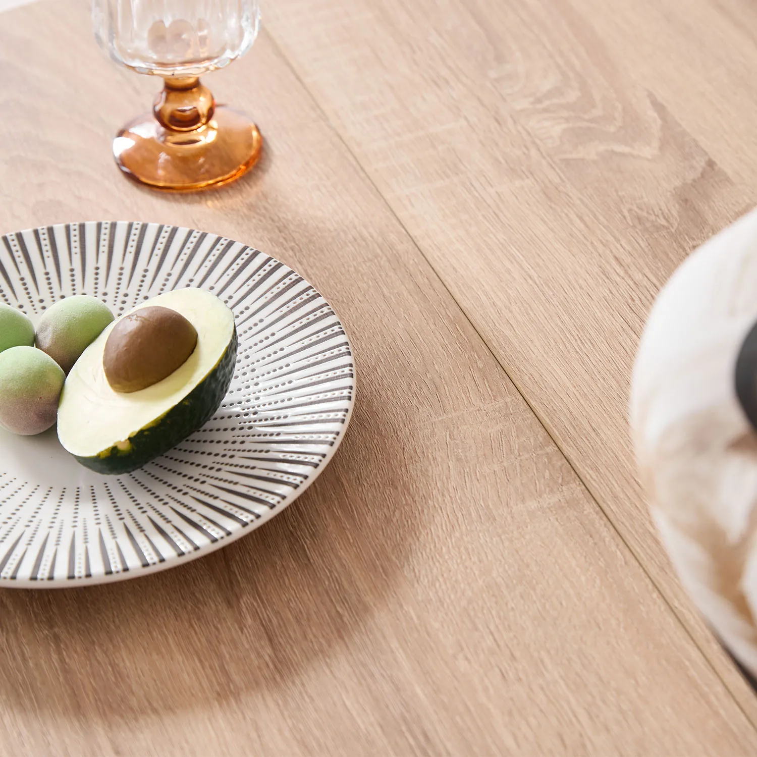 EGOONM Runder Esstisch Nordischer Tisch für 4–6 Personen, runder Esszimmertisch mit Holzsockel, Küchen-Esstisch Φ120 cm – Detail 3