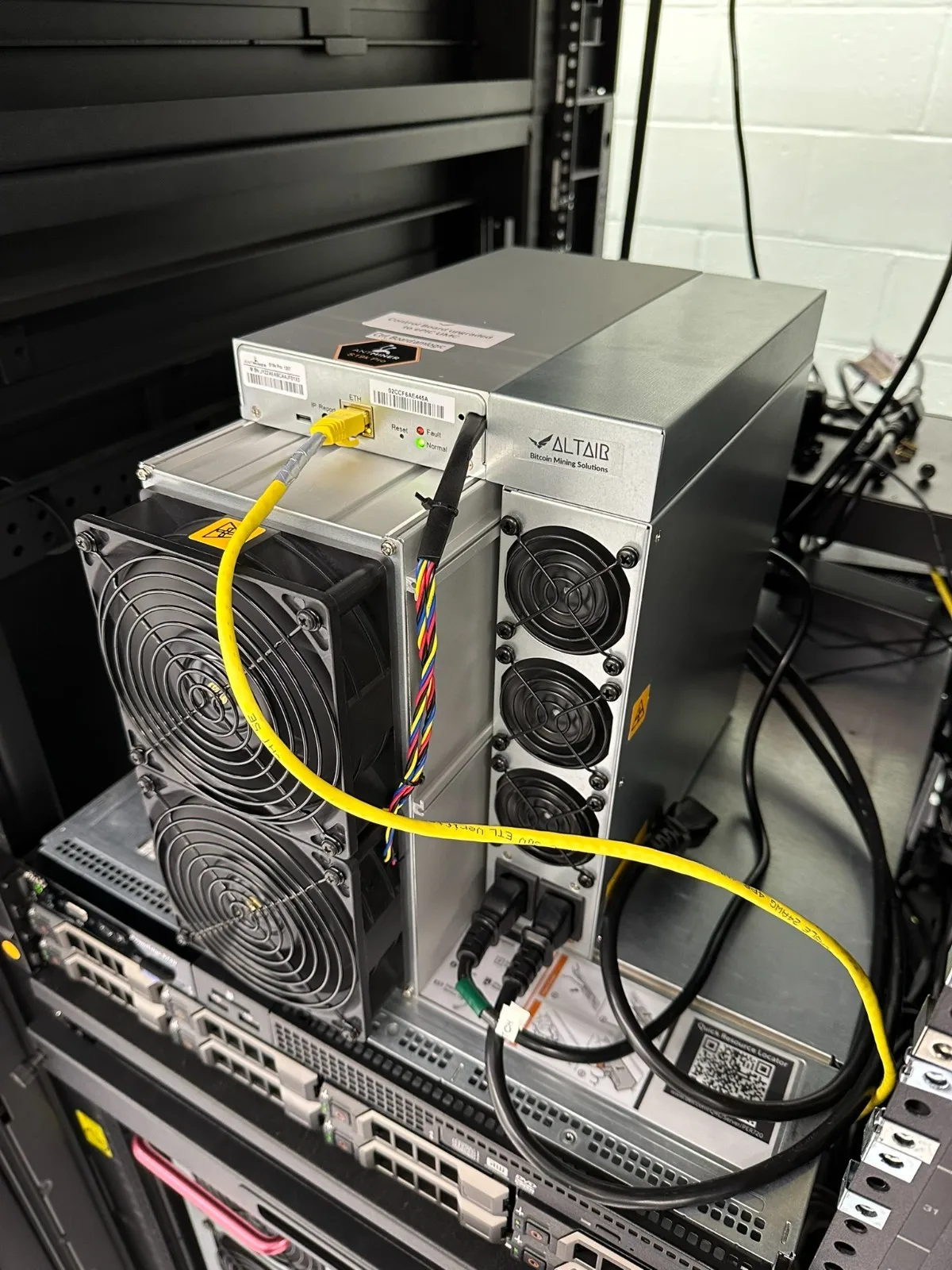 APEX  Brand New Bitmain Antminer S19J Pro 104TH/s - In Hand, Ready to Ship
