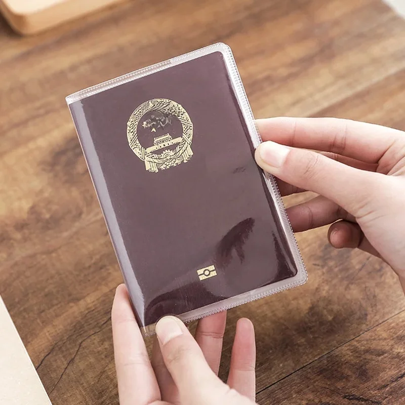 Prosty, wodoodporny pokrowiec na paszport dla kobiet i mężczyzn, przezroczysty, z PVC, etui na dokumenty i karty ID, ochronny klips. — zdjęcie 2
