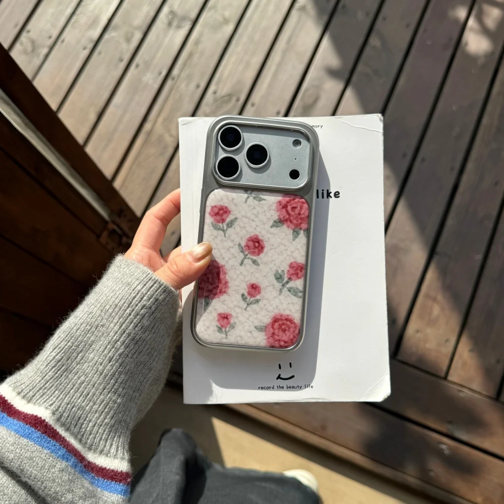 

Electroplated plush rose phone case, suitable for iPhone 16/15/17/14Pro Max, fashionable INS new shockproof protective case