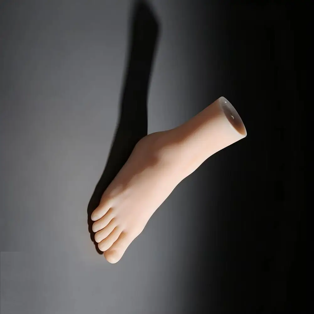 Lifelike Silicone 1:1 Female Flat Foot Model Fake Nail Art Movie Props 3712 Drawing Massage Practice Manicure Salon Art TPE