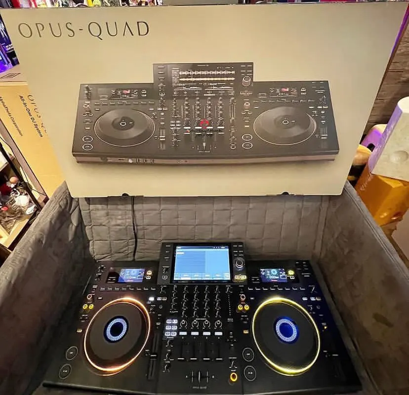 

SALES DISCOUNT Pioneer DJ Opus-Quad-All-in-one DJ-Controller