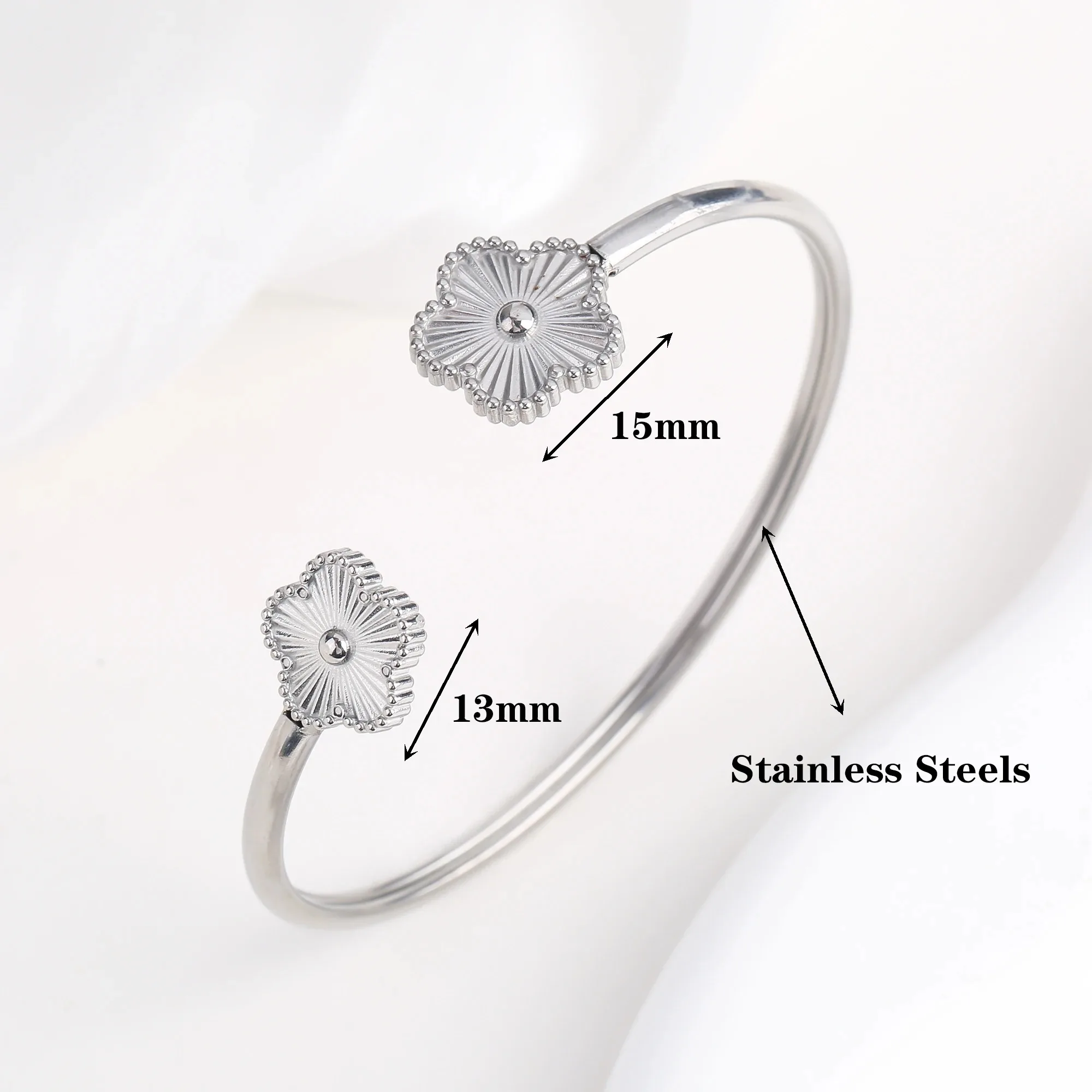 Luxury brand Jewelry Bracelet Ring Stainless Steel five-leaf Flower jewelry set Classic women\'s party clover