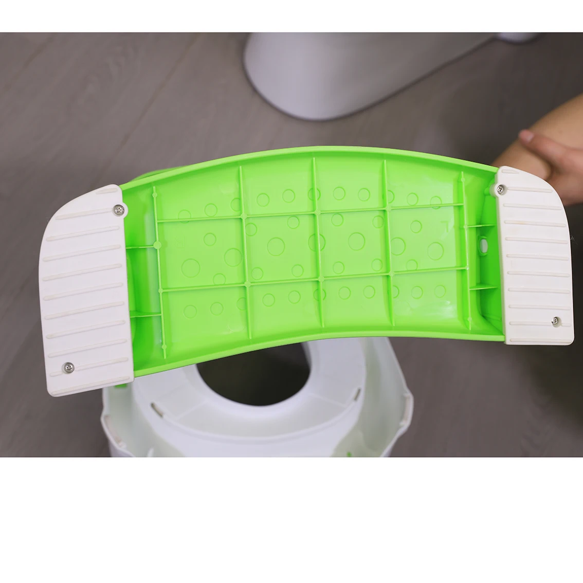 Siège de toilette d'entraînement de pot de bébé de coussin doux avec l'échelle de tabouret d'étape conception écologique