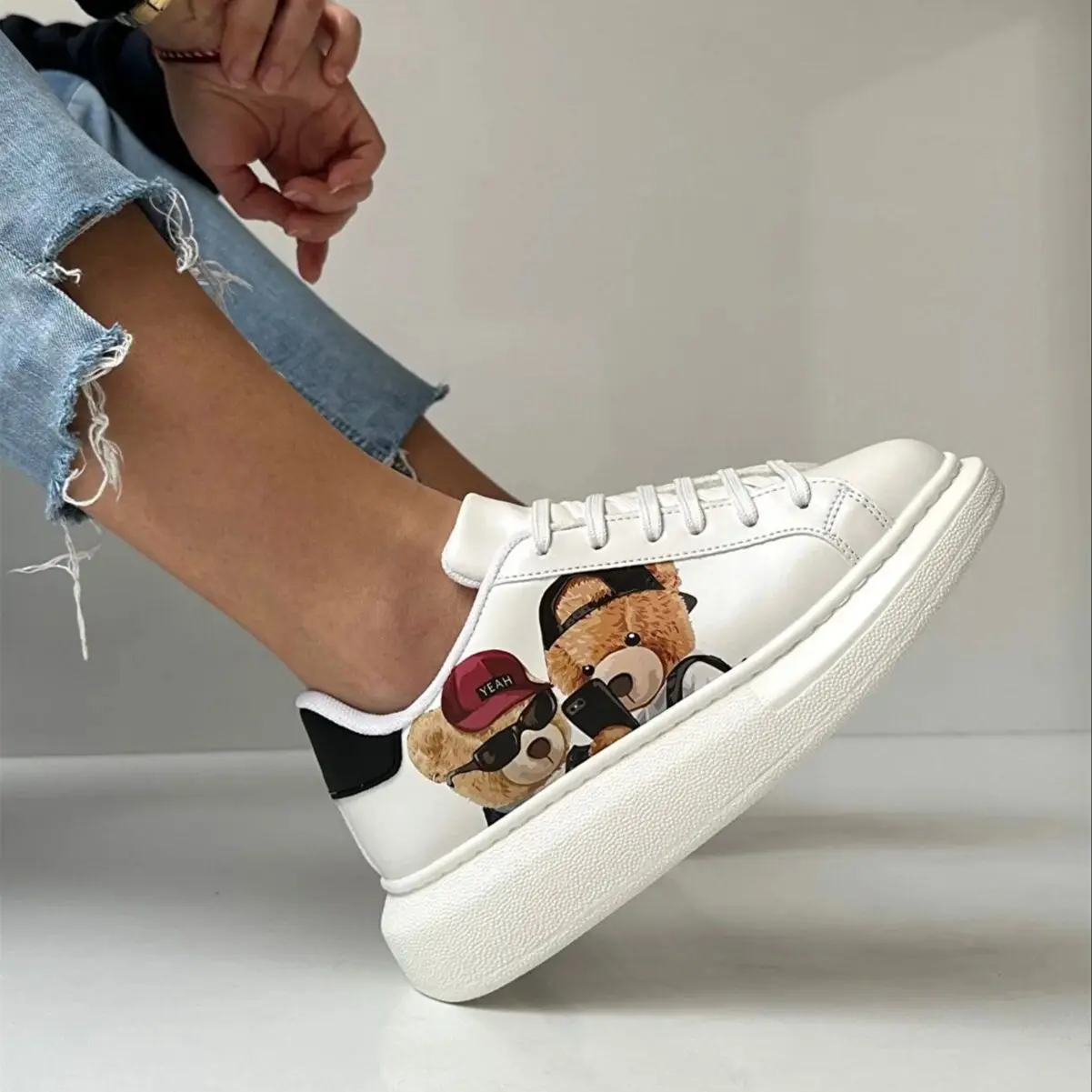 Cute Bear Women Casual White Sneakers Summer Comfort Vulcanized Shoes Lace Up Women's Skateboard Shoes Trainers Tennis Footwear