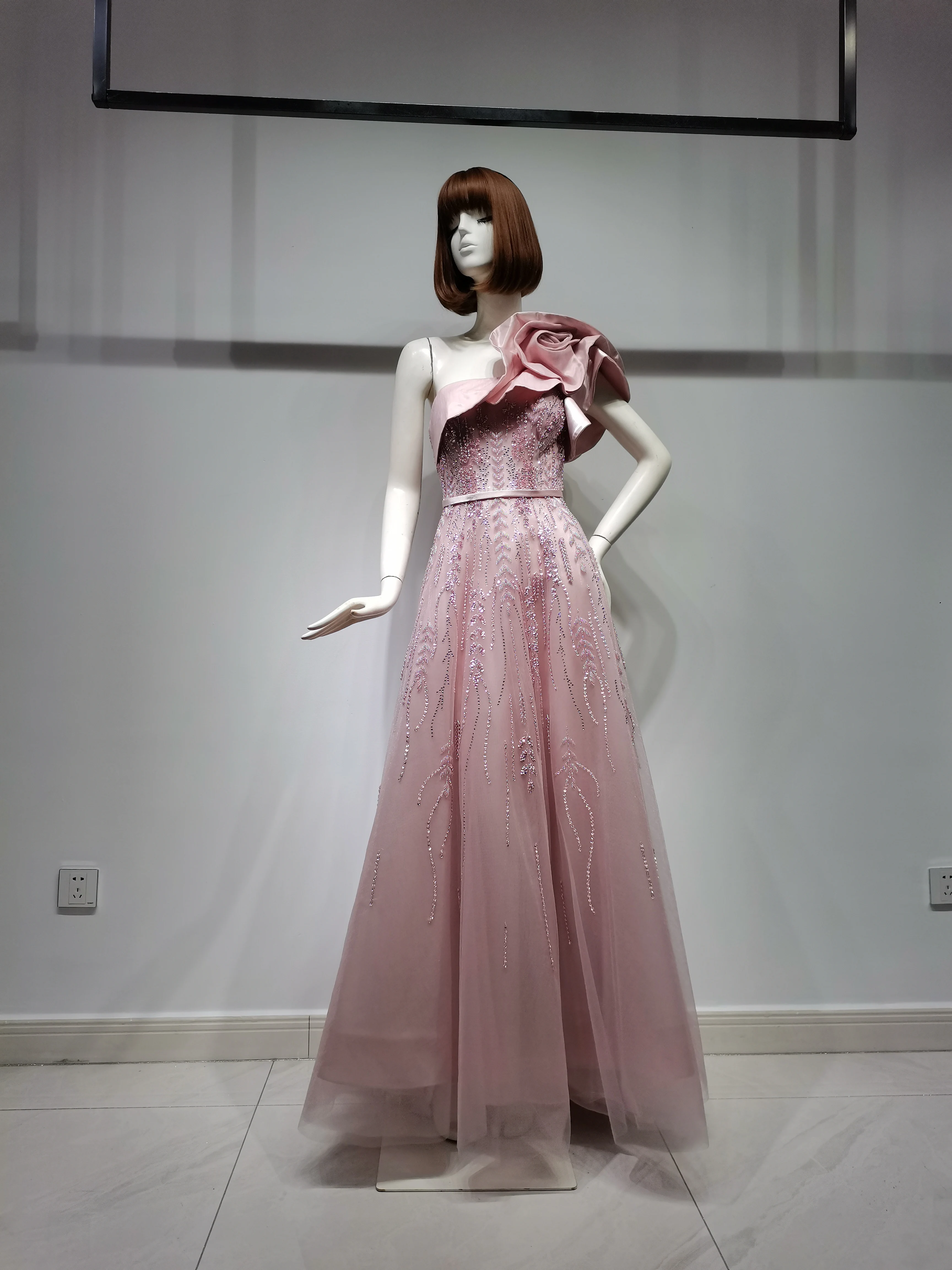 شاليمار تشانغ فستان طويل فاخر وردي فساتين الحفلات للفتيات فساتين الماس اليدوية للنساء حفل زفاف مخصص